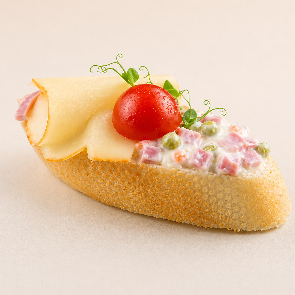 Kanapka s parížskym šalátom