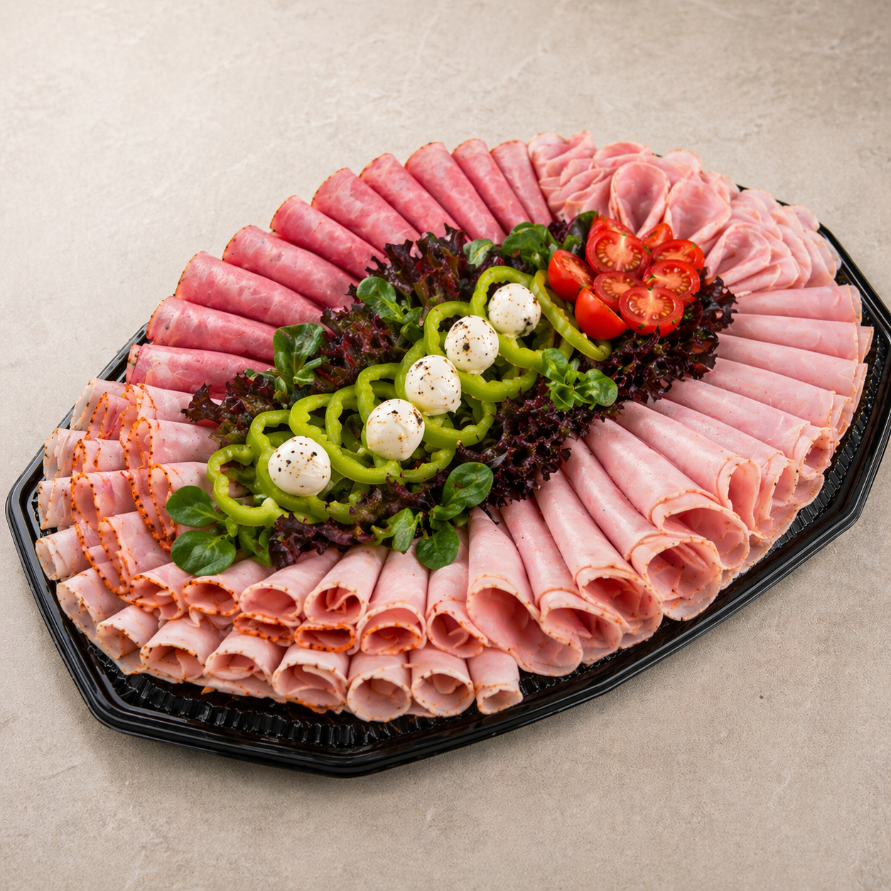 Obložená misa – Salámová